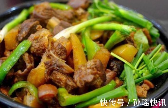 美食|美食推荐风吹排骨，辣炒鱿鱼卷，口味魔芋豆腐，萝卜羊肉煲