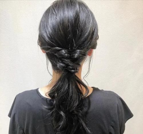 时髦|“手残党”只会散头发?学会这些懒人发型,时髦还好看