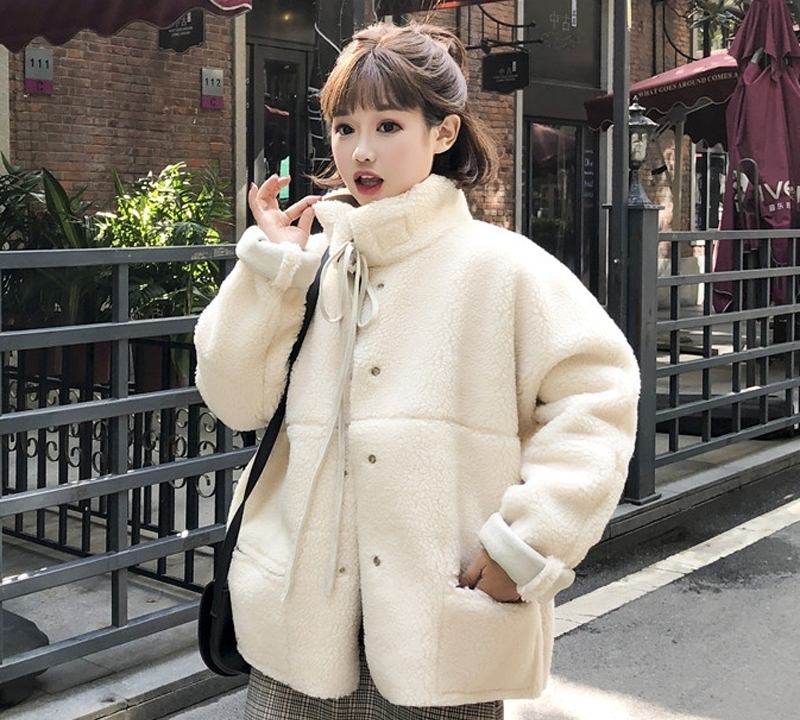 冬季新款女|羽绒服已经不流行!今冬时兴羊羔毛外套+牛仔裤,时尚减龄贼美嫩