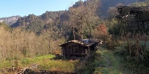 永顺县|湘西大山深处土匪窝，房屋坍塌哨卡还在，不搞旅游开发真可惜