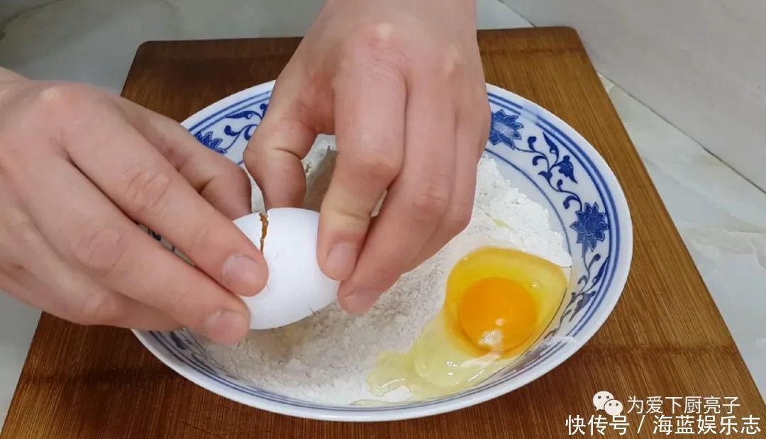  面包|面包这么做太香了，不用蒸不用烤，香甜又拉丝，新手也能一次成功