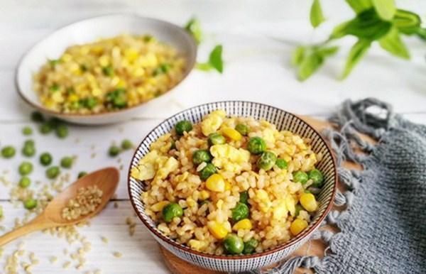 体重|女人体重超过120斤,不用运动,主食这样吃,腰身1尺9,穿s码衣服