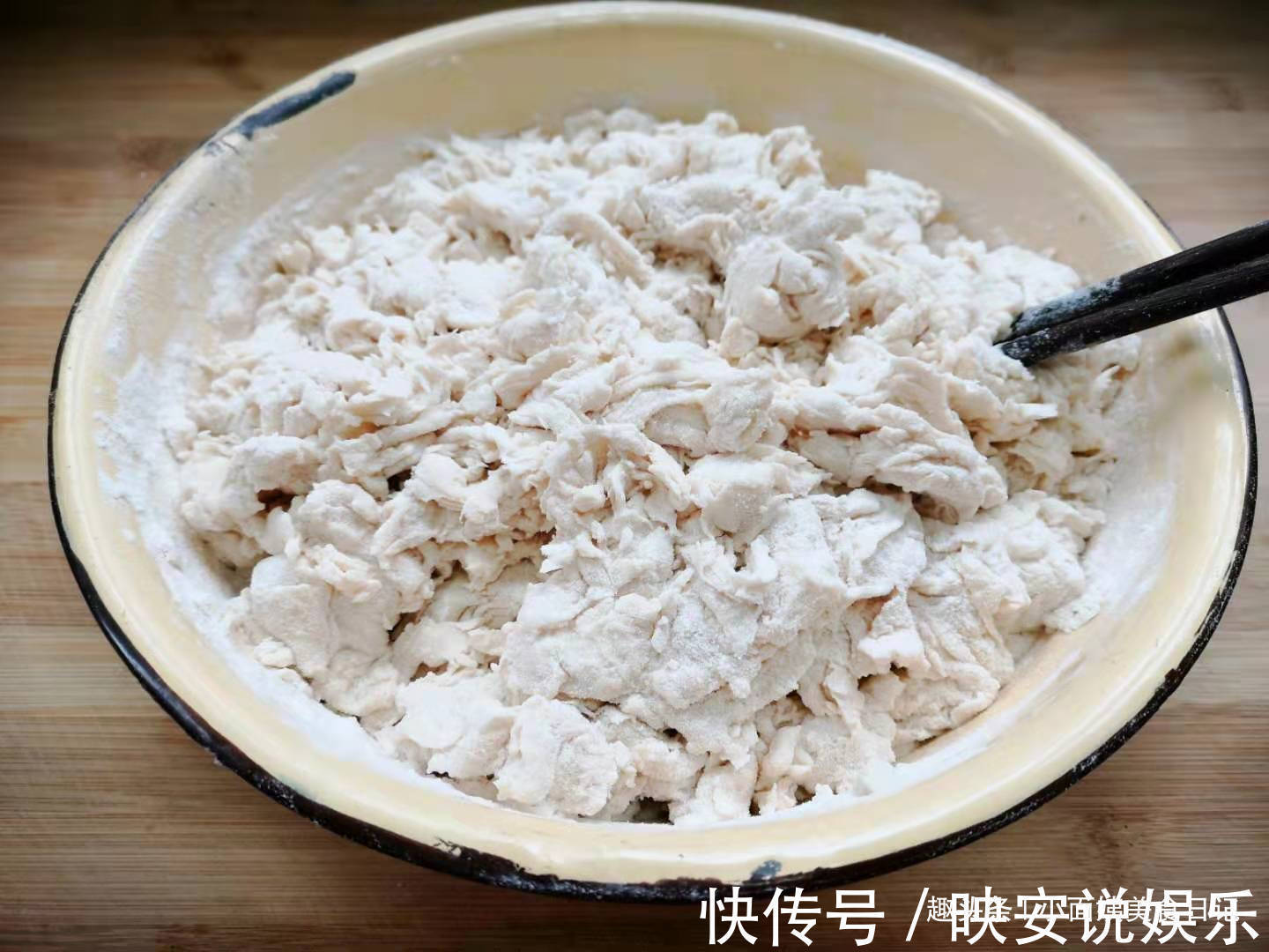 小面姨|面条以后别擀了，教你懒人做法，不用擀不用切，吃一次就念念不忘