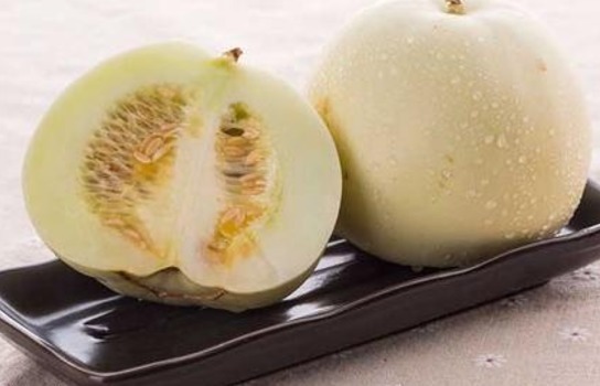 老少皆宜|女性要排毒,不妨多吃4种食物,排毒养颜,补钙明目,肌肤能水嫩