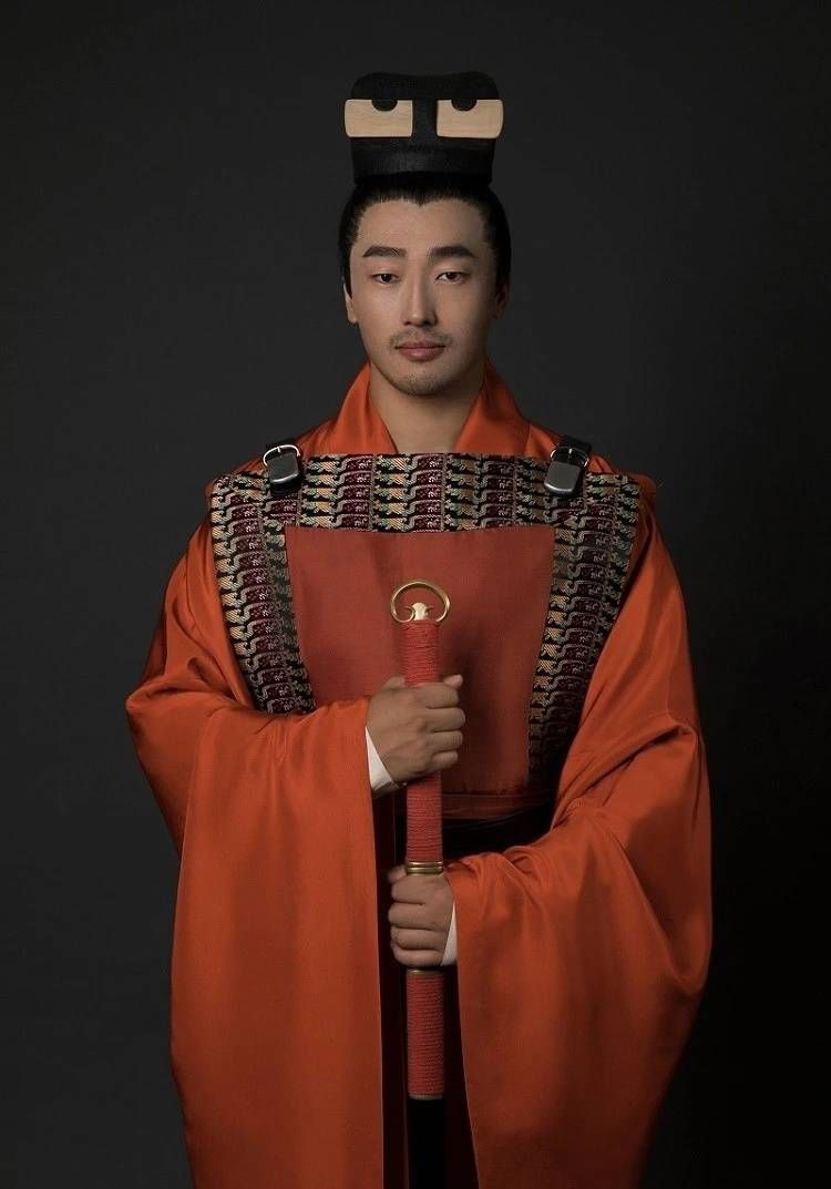 中文|他在汉服圈|中国装束复原团队:参与网剧《长安十二时辰》服装制作 不懂中文的华裔看到作品时泪流满面