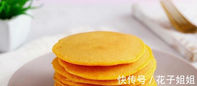 美食|松软香甜的南瓜松饼,护胃补锌,与家人一起分享健康美食吧!