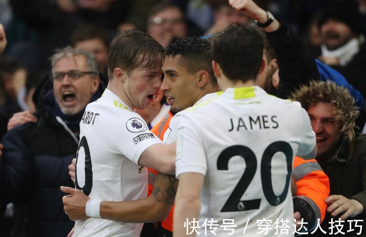 曼联|疯狂一战!4-2!朗尼克神换人,替补神兵拯救曼联,C罗彻底哑火
