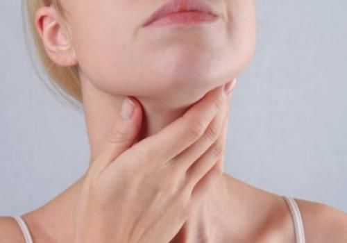 床头有4样东西,有致癌风险,还会毁睡眠,若你家有,尽快处理