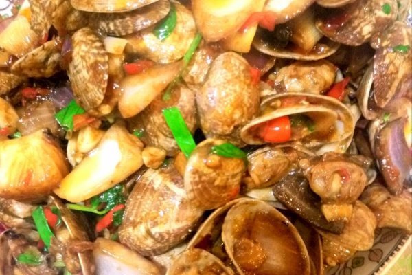 花甲吐沙别只会用盐水了,学会这招,沙子自动吐出来,干净又省事