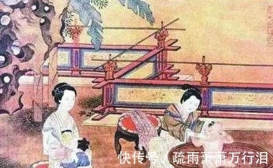 古时候没有洗衣粉,人们是怎么洗干净衣服的?