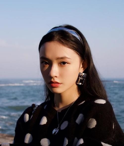 你属于“素颜脸”还是“带妆脸”女生，主要看这些，你中了几个？