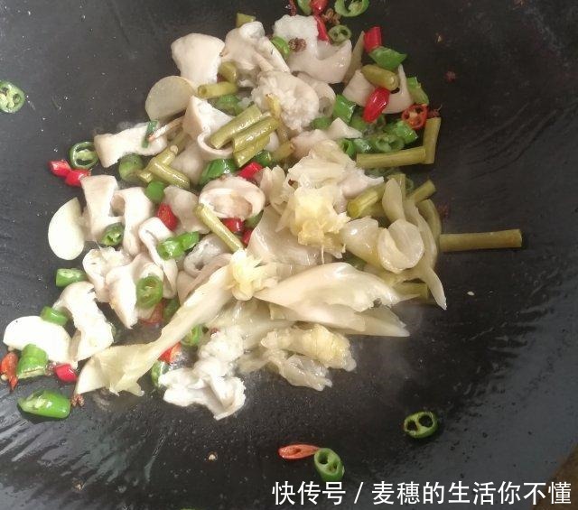 麻辣肥肠,下酒下饭都棒极了!