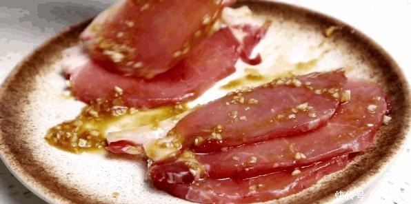 日本特色料理,猪肉生姜烧,在家就能轻松搞定,比西餐牛排还好吃