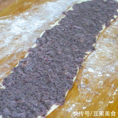 红豆馅儿|好吃到舔盘的黄金大饼，吃一次就上瘾