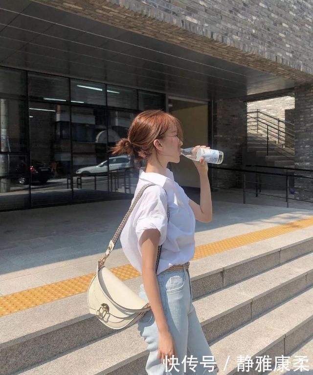 泰迪卷+仙女裙,漏耳短发+T恤,今夏这么搭时髦炸了洋气又减龄