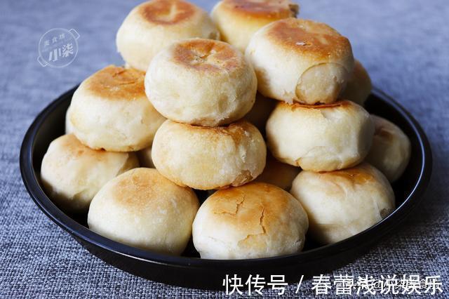 在家自制绿豆小饼,学会不用买,清凉解暑易消化,老人孩子都喜欢