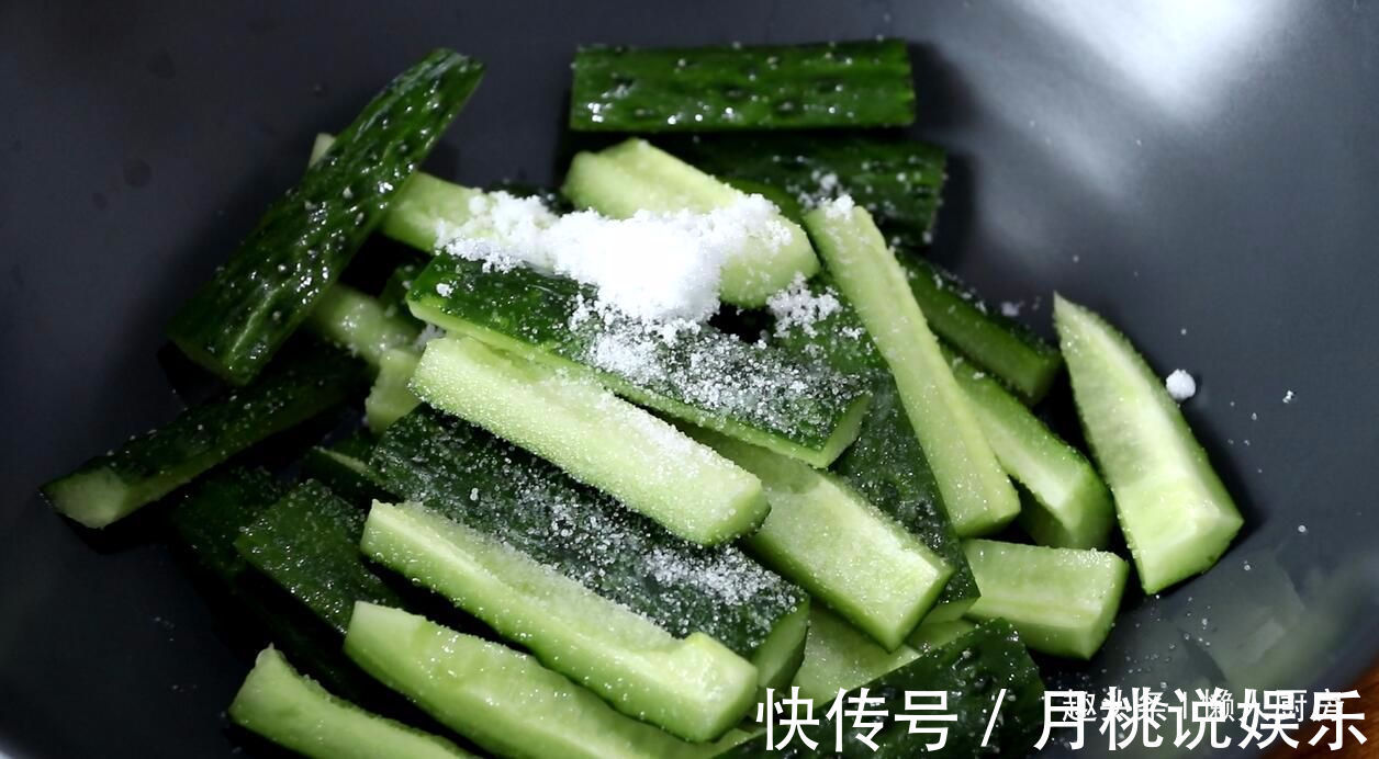 教你黄瓜最好吃的做法，脆嫩爽口，开胃解油腻，比大鱼大肉都好吃
