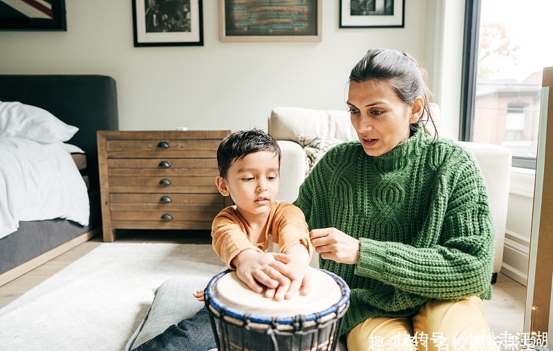 金钱|孩子问：别人家有五套房，我们有几套？你的回答将影响孩子一生