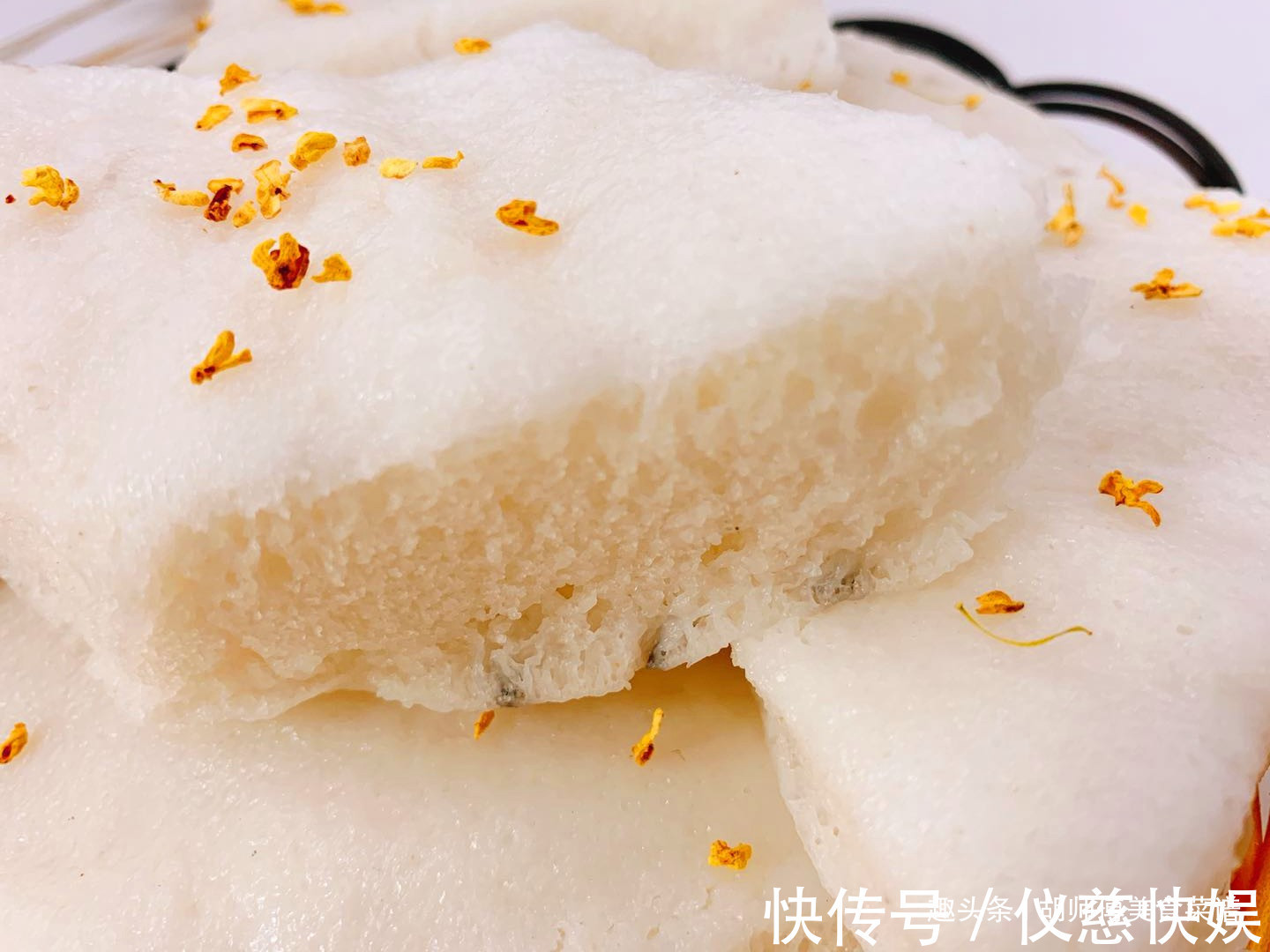 家常发糕最正宗做法，这种做法简单又好学，蒸出来的发糕蓬松软嫩