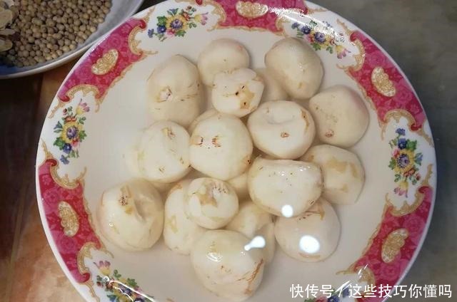 荸荠羊肉汤，羊肉清香，羊汤清甜，无膻味，烹饪步骤很重要