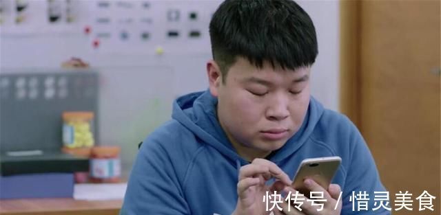 |爸爸姓“李”,给儿子取名太搞笑,上学后全班爆笑如雷