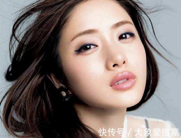 精致|女生公认的“丑唇形”有4种,化妆也难以掩饰,还好我没有,你呢!