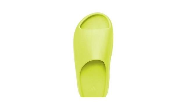 slide|侃爷又鸽了！除了《DONDA》跳票外，还有全新 Yeezy Slide