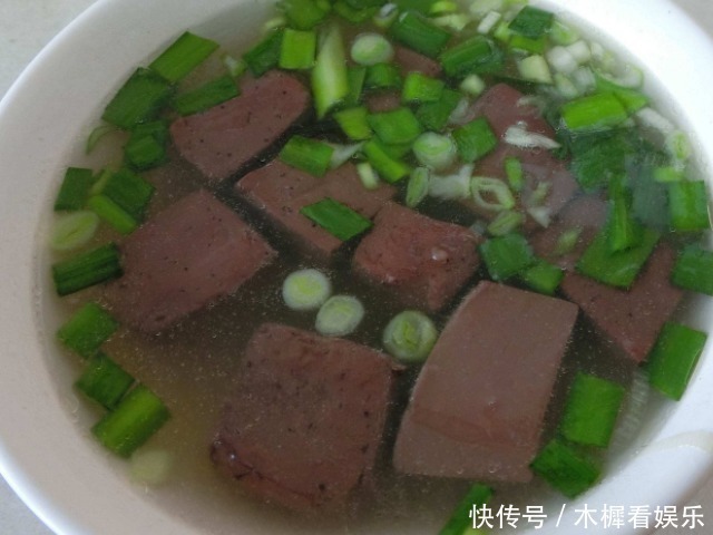 月经期间|女生在月经期间，4种食物尽量多吃，或排出污血毒素，子宫更健康