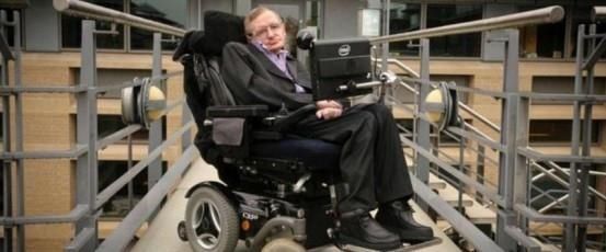 警告 霍金生前为什么警告人类,要抓紧离开居住的地球他发现什么