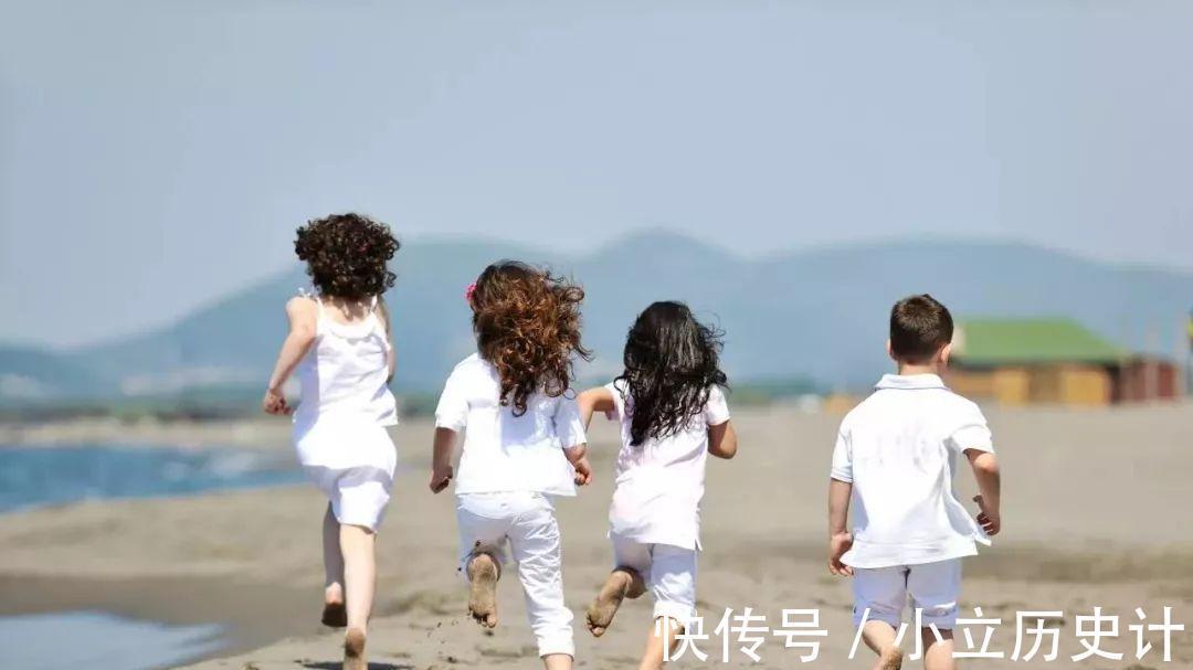 自卑|只要家里不是很穷,就别在孩子面前做这两件事,否则自卑伴随一生