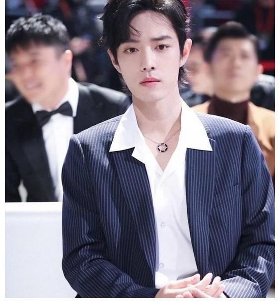 肖戰(zhàn)|肖戰(zhàn)拒絕很多綜藝和晚會(huì)，不想過渡曝光，以免遭人眼紅