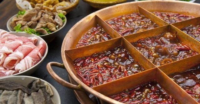 今天的文化观察,来看看中国十大最辣美食。