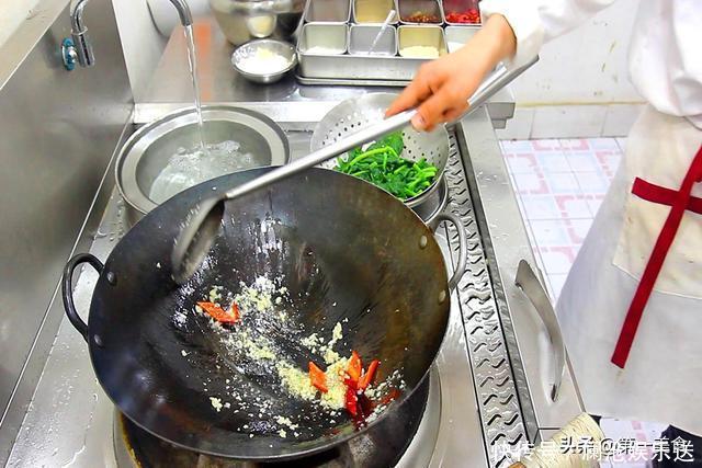 不显|6月的“天然褪黑素”,一斤才3块、美白淡斑,女人常吃不显老