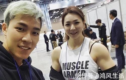 健美运动员|如何把窄练宽?了解三角肌再练几个动作,帮你打造3D虎头肩