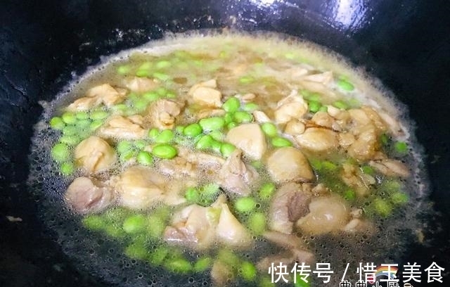 鸡腿|鸡肉和毛豆米一起炒,好吃入味,喷香下饭,孩子多吃都不腻