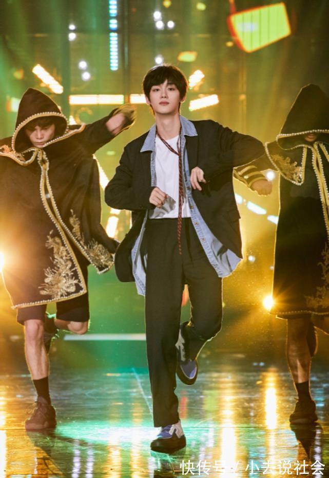 快本|丁程鑫未正式加入快本主持人行列，依旧是嘉宾，因没资格证引热议