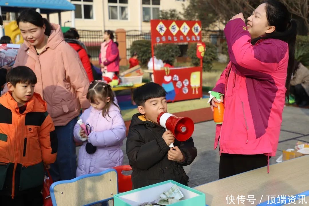 快来看,商城实验幼儿园里也有新年“庙会”