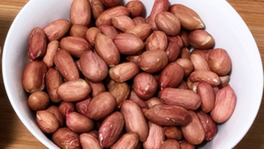  一根萝卜，一碗花生米，这样简单一做，拿大鱼大肉都不换，太香了