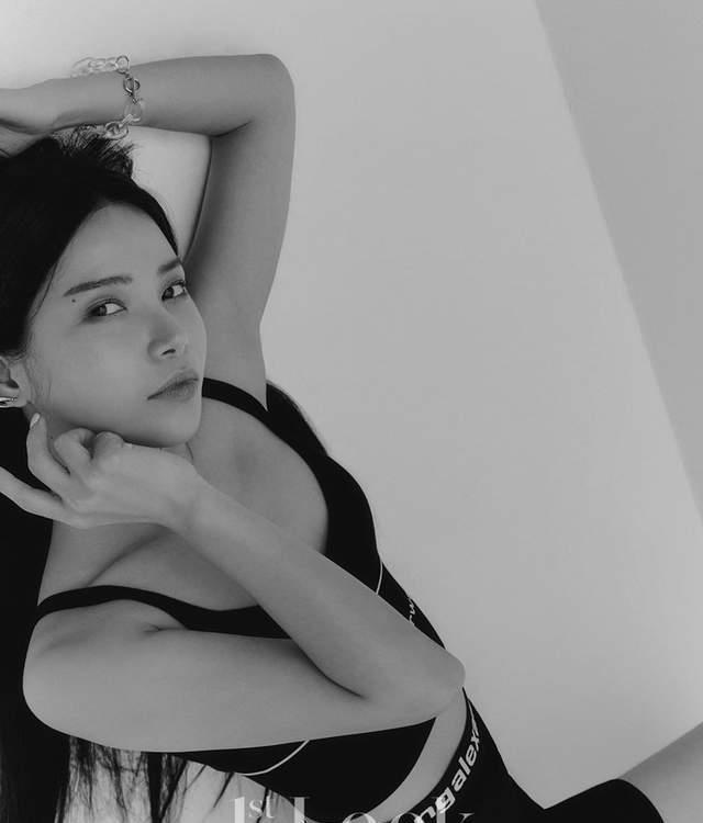 走路|颂乐写真色调简约时尚大气,贝嫂红裙精致靓丽粉色高跟走路带风