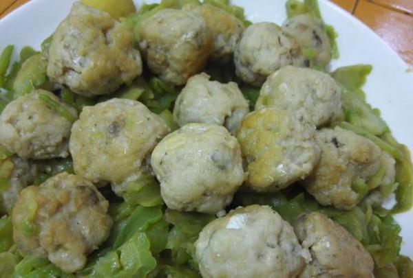 两小口的家常菜，每天不重样，虽然简单，但很幸福、很知足！