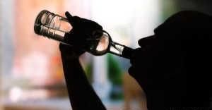  好处|每天喝2两酒的人怎么样了？30度的酒和50度的酒，有什么不同？