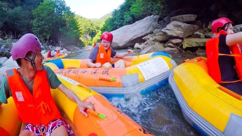 英山县|黄冈将现首条双河道漂流毕升大峡谷漂流“巧施粉黛”换新颜