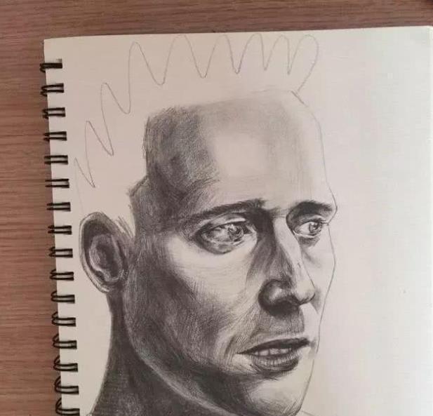 文化课!当美术生画到一半懒得画了,画风逐渐变沙雕,老师:眼睛无法承受