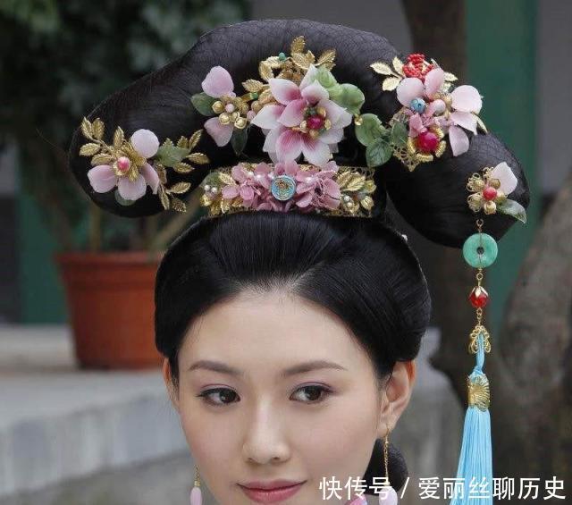 王仁|妃子生产，疼得满地打滚，皇帝让太医诊治后，却直接下令将她处死