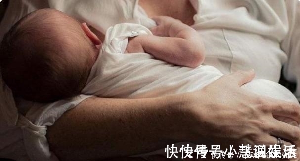 信号|宝宝夜奶吃得香?出现这些信号就说明该戒掉了,宝妈别在此刻心软