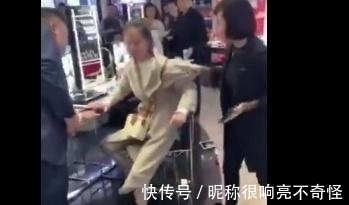 女子|女子情绪失控,怒砸专柜化妆品,柜员：你继续砸吧,已经5000了！