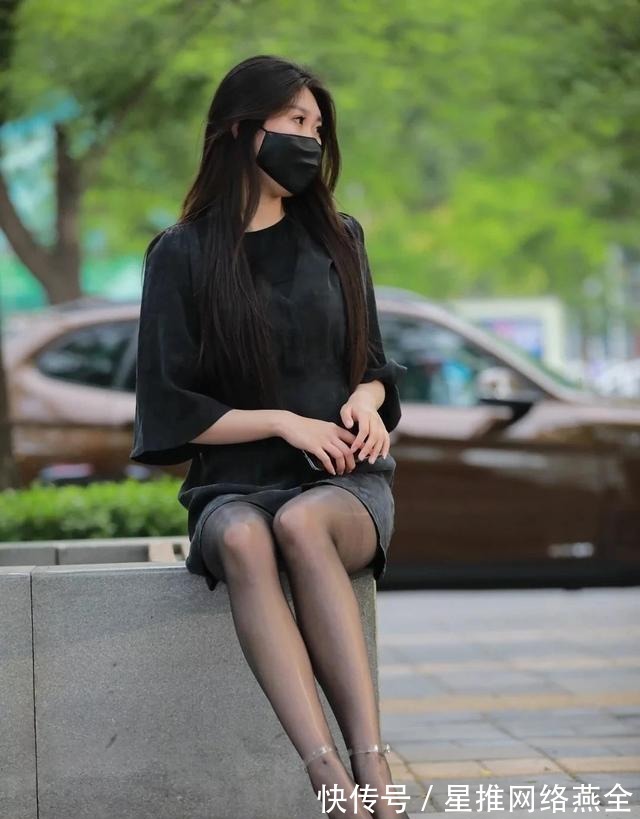 美感|时尚的连衣裙，造型美感，展现“御姐范”