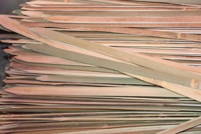  丽江人|巧手！丽江手艺人忠义市场卖手工蓝子22年……