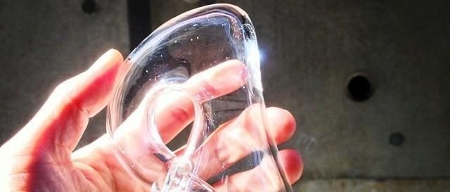 通往四维空间的密码,宇宙中所有水也装不满的莱因瓶