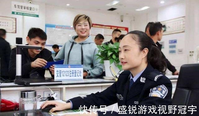 申请人|近视眼拍驾照照片必须戴眼镜吗